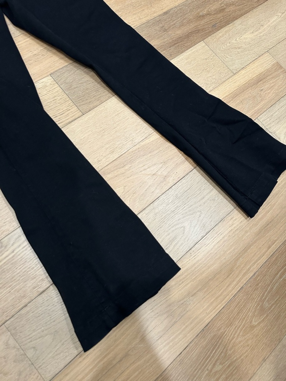Ramy Brook Cindy High Rise Flare Jeans Black Button Front Women’s Size 28 - Picture 3 of 9
